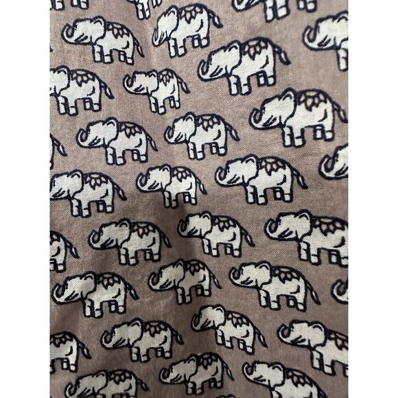 Pink Chicken New York‎ Short Sleeve Split Neck Embroidered Top w/Elephants Sz S - Picture 9 of 10